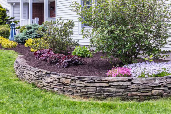 Look-Out-for-these-Five-Things-When-Hiring-a-Landscaper-Evergreen-Landscape-Pros-Landscaping-Service